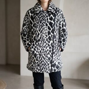 Banana Republic Snow Coat Womens XS Leopard Cocoon Side Zipper Wool